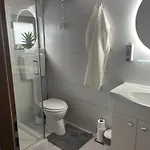 Eszla 1 Free Large Secure Parking Apartman *