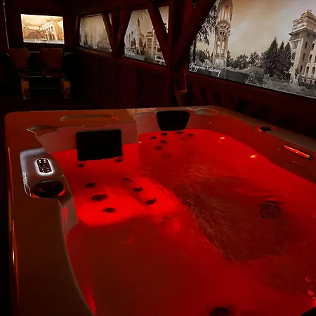 B-hause Zart Parkoloval Es Jacuzzival Apartment Debrecen