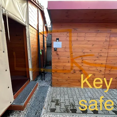 Eszla 1 Free Large Secure Parking * Дебрецен