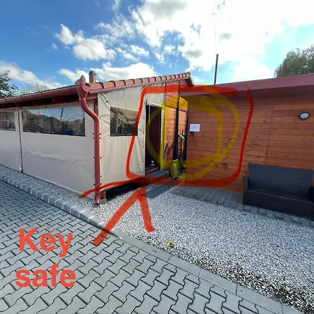 Eszla 1 Free Large Secure Parking Apartman Debrecen