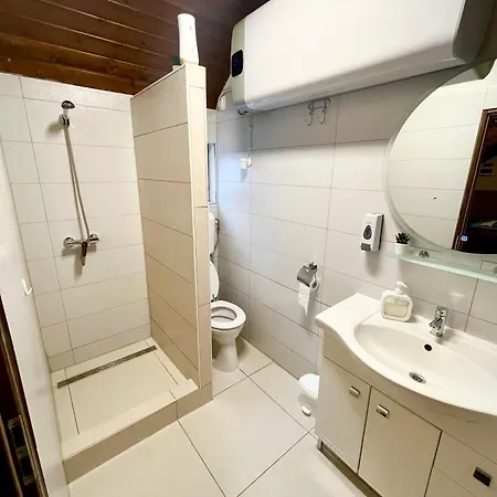 Eszla 1 Free Large Secure Parking Апартаменты *